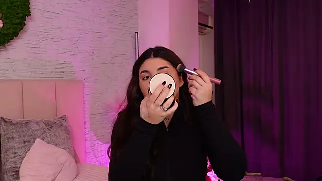 RachelSwaan online show from 13, 11, 2025