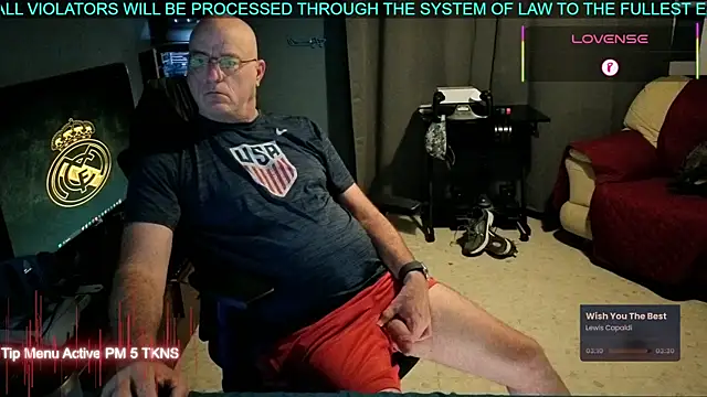 Snapshot of Pilot_Dave_69 chatting on 28, 9, 2025 Pilot Dave 69 online show from 28, 9, 2025