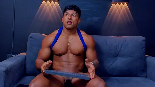 Snapshot of CallumMuscle chatting on 2, 3, 2025 CallumMuscle online show from 2, 3, 2025