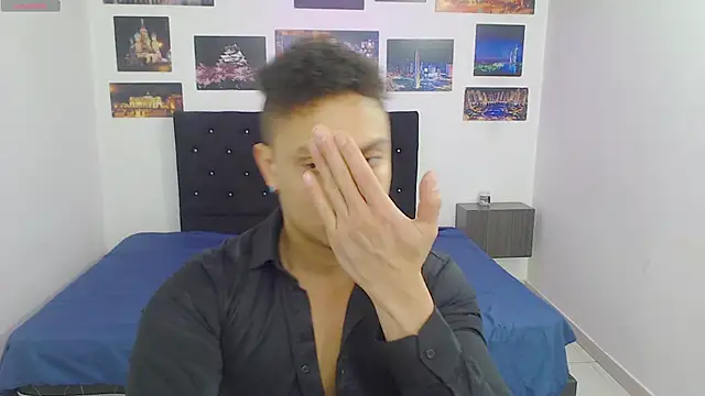 Booy Hott online show from 7, 12, 2024