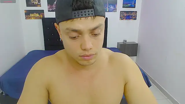 Booy Hott online show from 5, 12, 2024