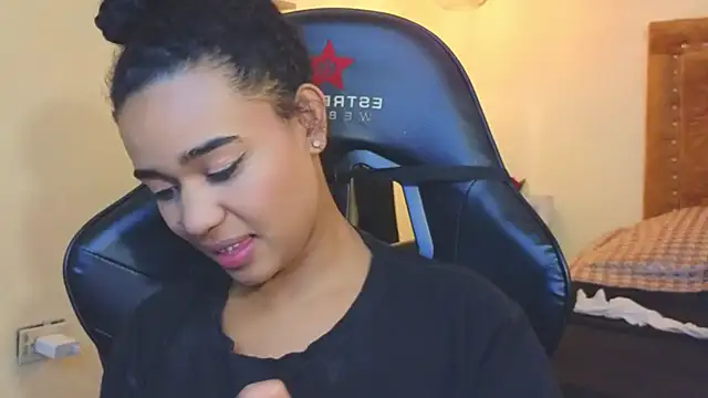 evafoxs online show from 22, 11, 2025