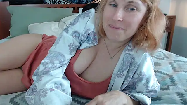 Cutikatxoxo online show from 19, 2, 2025
