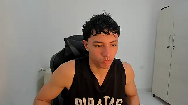 enzo sloran online show from 4, 4, 2026