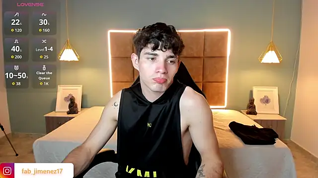 AlejooTwink online show from 8, 4, 2026