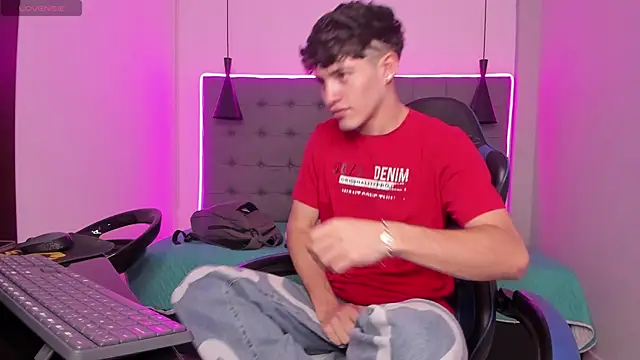 AlejooTwink online show from 20, 4, 2026