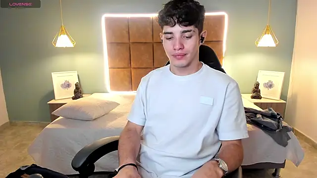 AlejooTwink online show from 27, 2, 2026