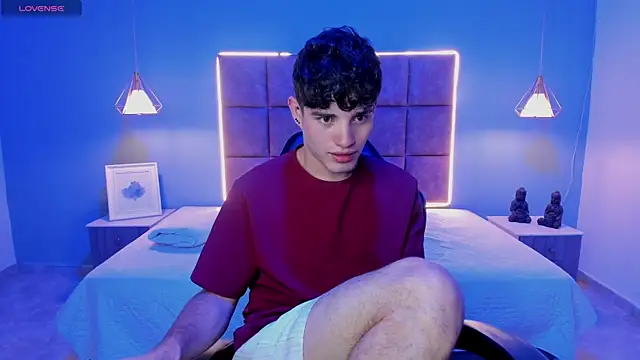 Snapshot of AlejooTwink chatting on 16, 7, 2026 AlejooTwink online show from 16, 7, 2026