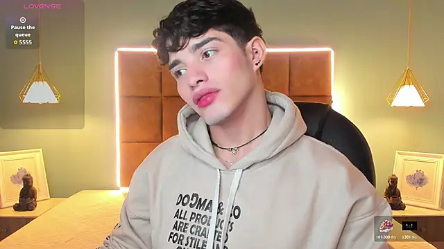 AlejooTwink online show from 2, 12, 2025