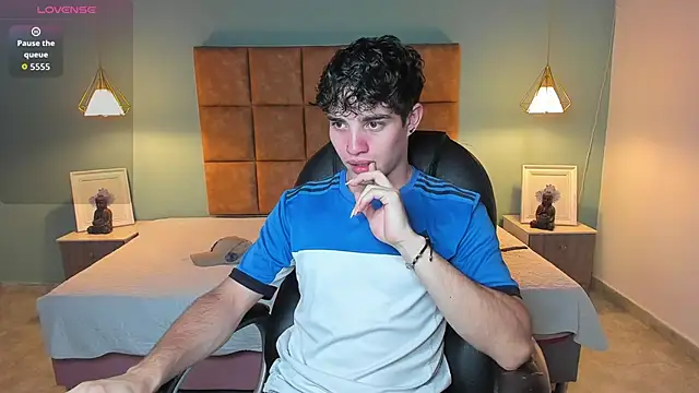 AlejooTwink online show from 14, 11, 2025