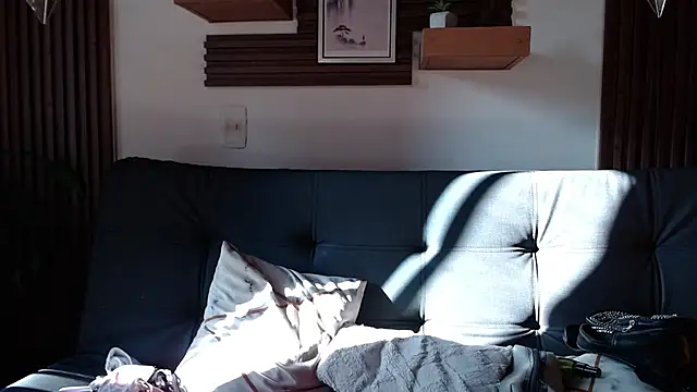 Layla 707 online show from 16, 11, 2025