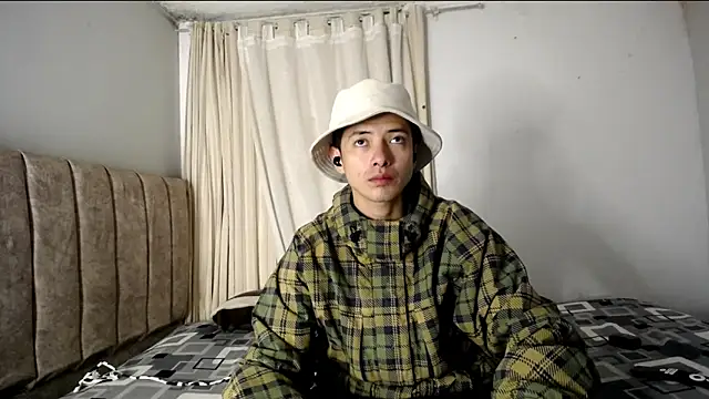 Yellowpokemon23 online show from 12, 11, 2025