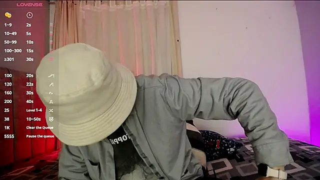 Yellowpokemon23 online show from 24, 11, 2025