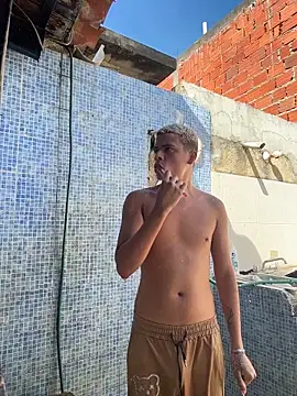 Leo bunny hot online show from 20, 11, 2025