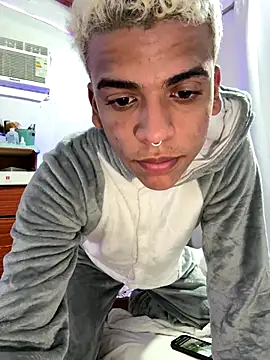 Leo bunny hot online show from 15, 10, 2025