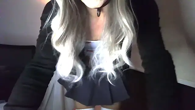 Reneta Rebekka Lopez online show from 18, 1, 2025