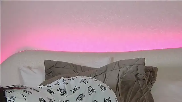 AlexandraBloom online show from 26, 2, 2025