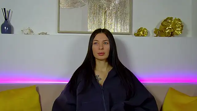 AlexandraBloom online show from 19, 11, 2025