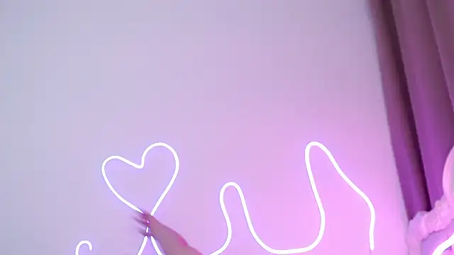 Snapshot of amina_moonlightt chatting on 17, 11, 2025 amina moonlightt online show from 17, 11, 2025