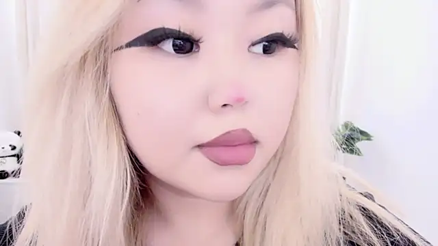 Snapshot of amelia_sunlight chatting on 6, 3, 2025 amelia sunlight online show from 6, 3, 2025