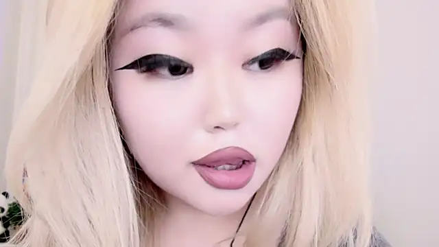 Snapshot of amelia_sunlight chatting on 14, 3, 2025 amelia sunlight online show from 14, 3, 2025