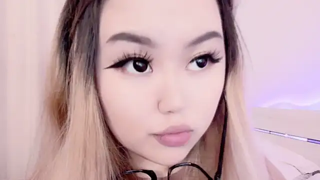 Snapshot of amelia_sunlight chatting on 8, 9, 2025 amelia sunlight online show from 8, 9, 2025