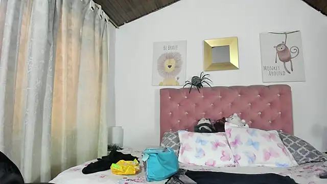 CelessteRedds online show from 24, 10, 2025