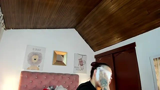 CelessteRedds online show from 20, 4, 2026