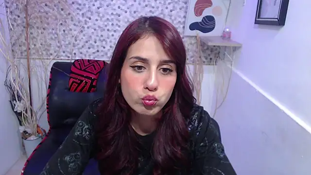 Snapshot of Melothompson chatting on 17, 1, 2025 Melothompson online show from 17, 1, 2025