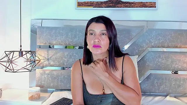 Slut Milf  online show from 16, 6, 2026