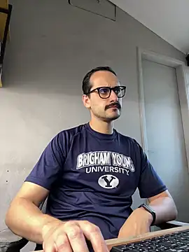 Snapshot of Superdad chatting on 7, 12, 2024 Superdad online show from 7, 12, 2024