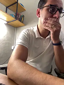 Snapshot of Superdad chatting on 27, 3, 2026 Superdad online show from 27, 3, 2026