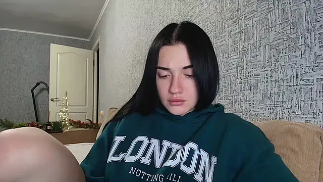 Liana diva online show from 15, 12, 2025