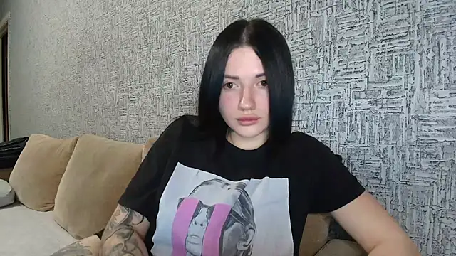 Liana diva online show from 3, 2, 2026