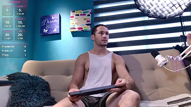AxelFairchaild online show from 13, 9, 2025