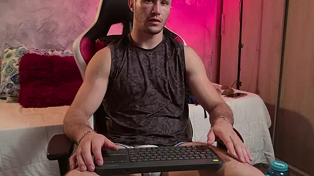 AxelFairchaild online show from 4, 3, 2026