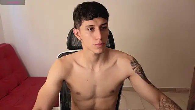 Snapshot of Cristopher23_ chatting on 19, 9, 2025 Cristopher23 online show from 19, 9, 2025
