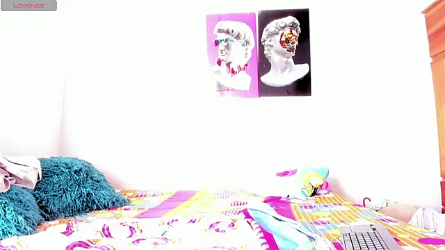 Lilybaudinx96 online show from 14, 11, 2025