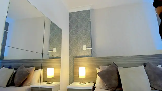 Mistyca online show from 13, 10, 2025