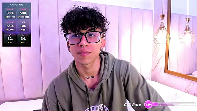 Snapshot of AkazaBoy_ chatting on 24, 9, 2025 AkazaBoy online show from 24, 9, 2025