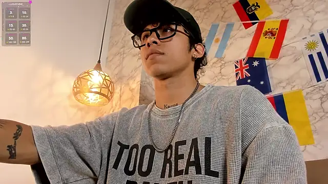AkazaBoy  online show from 26, 6, 2026