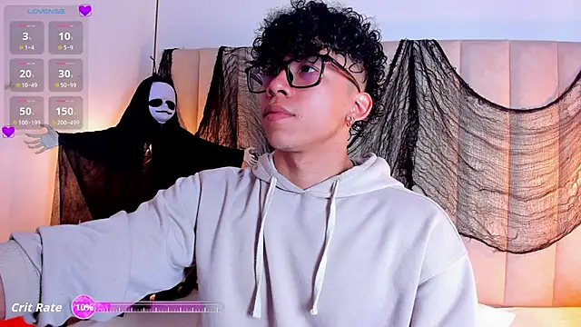 AkazaBoy  online show from 31, 10, 2025