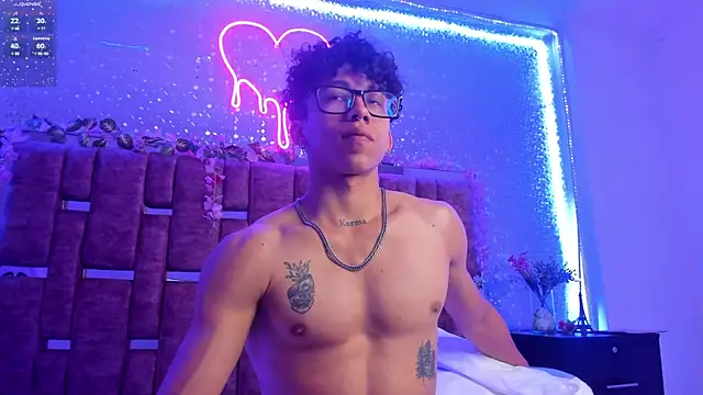 Snapshot of AkazaBoy_ chatting on 26, 2, 2025 AkazaBoy online show from 26, 2, 2025