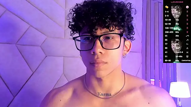 AkazaBoy  online show from 30, 11, 2025