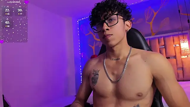Snapshot of AkazaBoy_ chatting on 16, 3, 2025 AkazaBoy online show from 16, 3, 2025