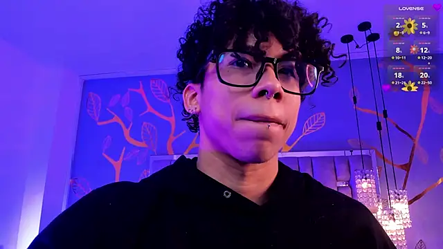 AkazaBoy  online show from 8, 4, 2026