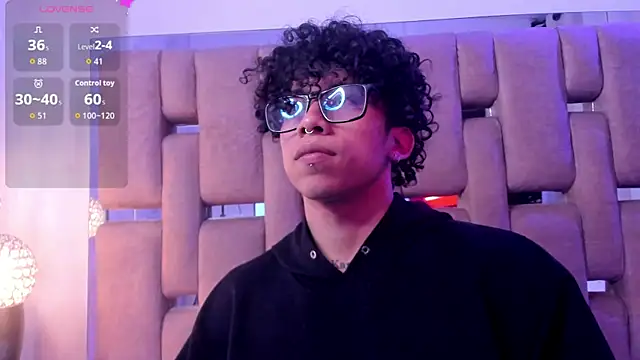 AkazaBoy  online show from 7, 4, 2026