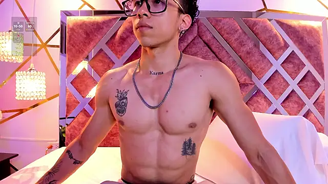 Snapshot of AkazaBoy_ chatting on 14, 9, 2025 AkazaBoy online show from 14, 9, 2025