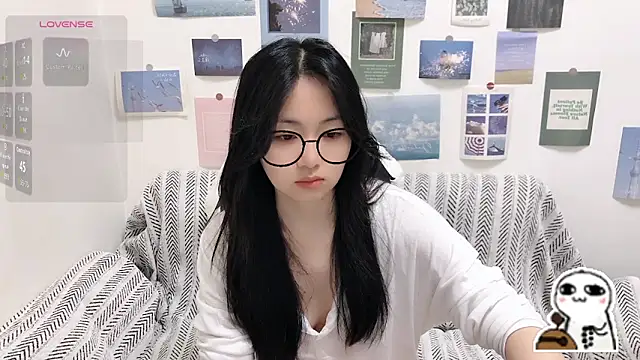 Snapshot of LiLiYbaby chatting on 30, 5, 2026 LiLiYbaby online show from 30, 5, 2026