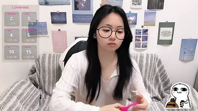 Snapshot of LiLiYbaby chatting on 1, 6, 2026 LiLiYbaby online show from 1, 6, 2026